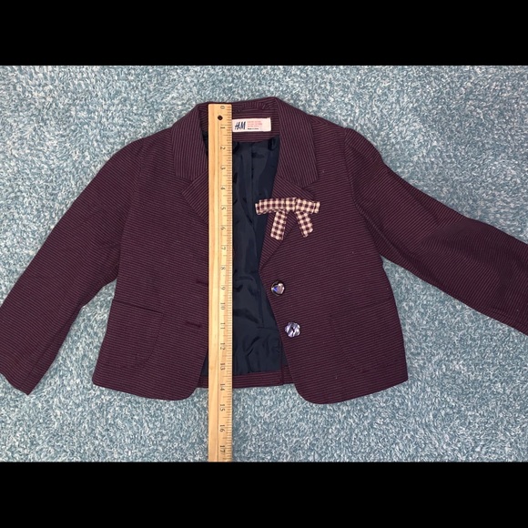 Girls purple blazer from H&M - Picture 2 of 3